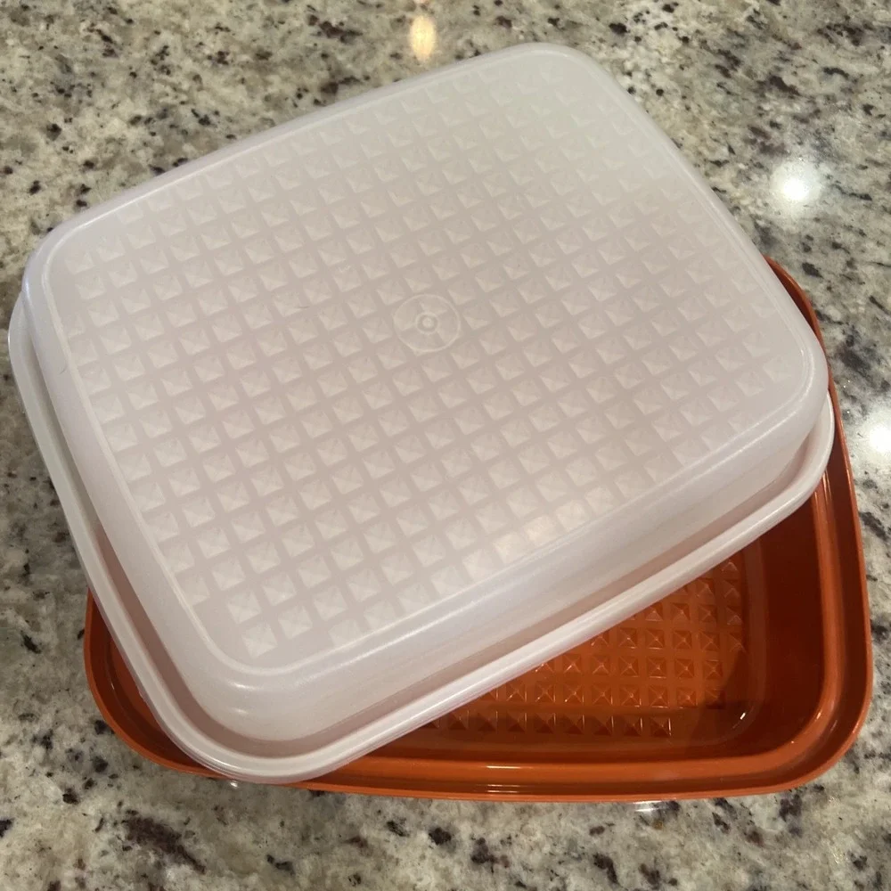 Tupperware Season Serve Marinating Container‎ Paprika Red Vintage Air Tight
